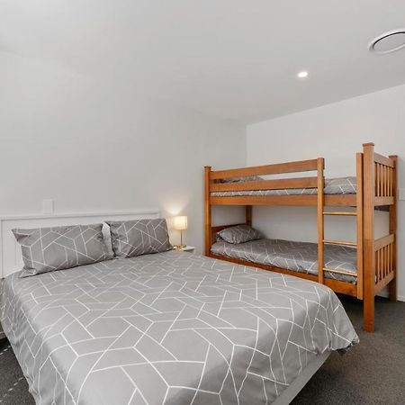 Lakeview Terrace - Taupo Holiday Home Εξωτερικό φωτογραφία