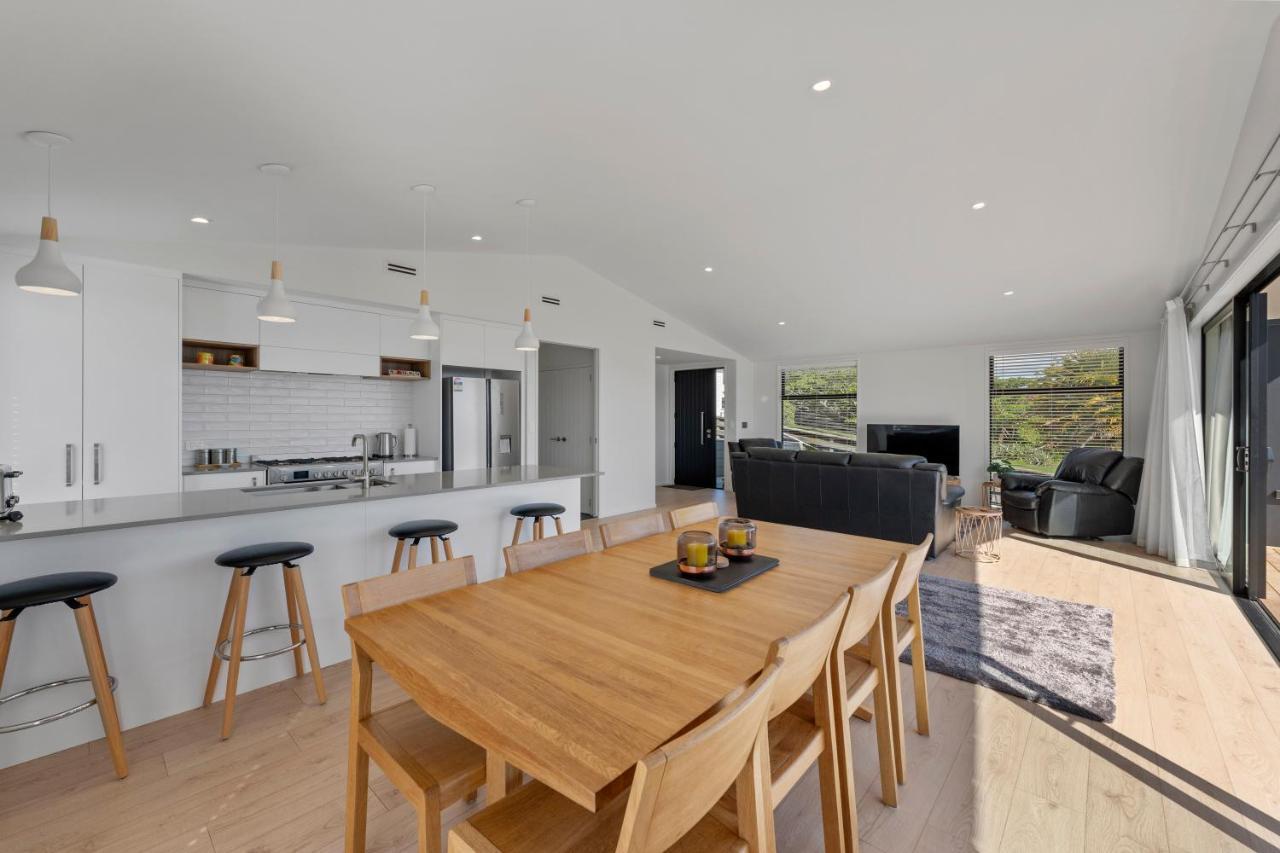 Lakeview Terrace - Taupo Holiday Home Εξωτερικό φωτογραφία