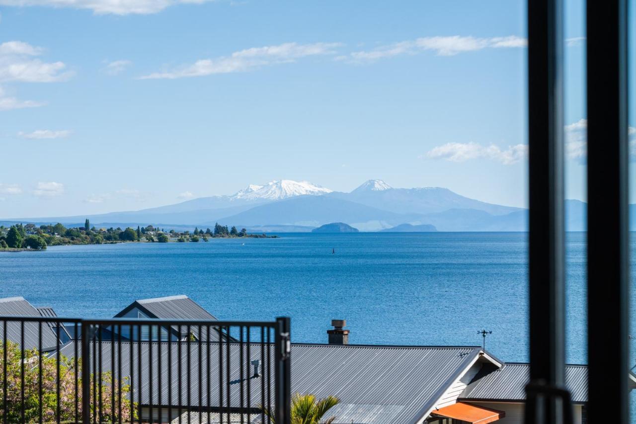 Lakeview Terrace - Taupo Holiday Home Εξωτερικό φωτογραφία
