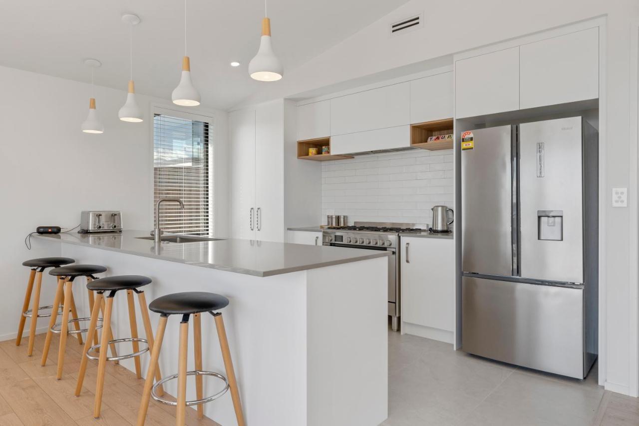 Lakeview Terrace - Taupo Holiday Home Εξωτερικό φωτογραφία